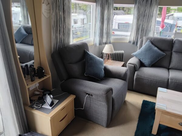 Carnaby Ridgeway 2010 model 37' x 12' 2 bedroom - Image 5