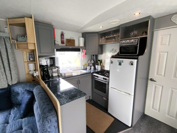 Classique Lodge 28 x 12, 2 Bedroom 2008 model - Image 2