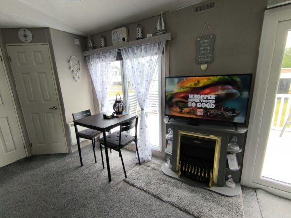 Classique Lodge 28 x 12, 2 Bedroom 2008 model - Image 4